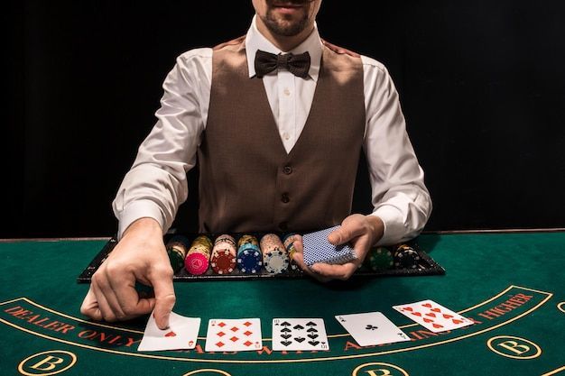 Jolly Poker پاکستان ریئل منی گیمز
